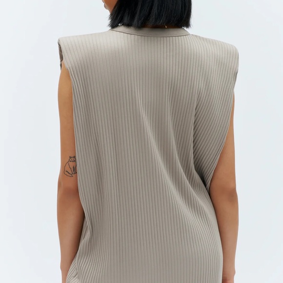 KOTN Ribbed Power Tank - NWOT - Picture 10 of 10